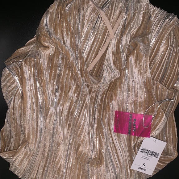 Champagne Metallic Ribbed Velvet Maxi Dress - Picture 2 of 2